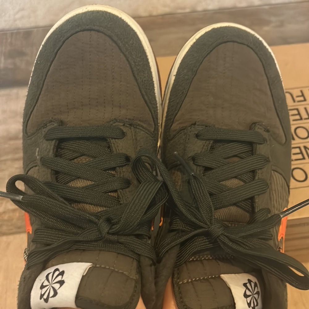 Nike Dunks - Picture 4 of 8